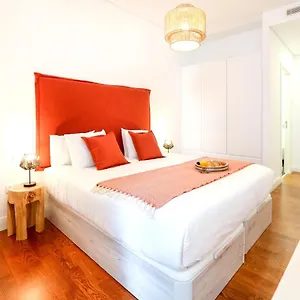 Away From Apartamento