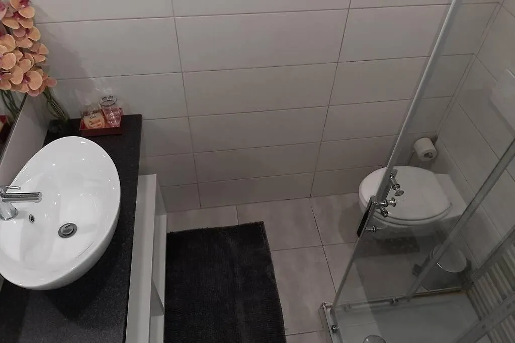 Ria Center Apartment - Left Faro